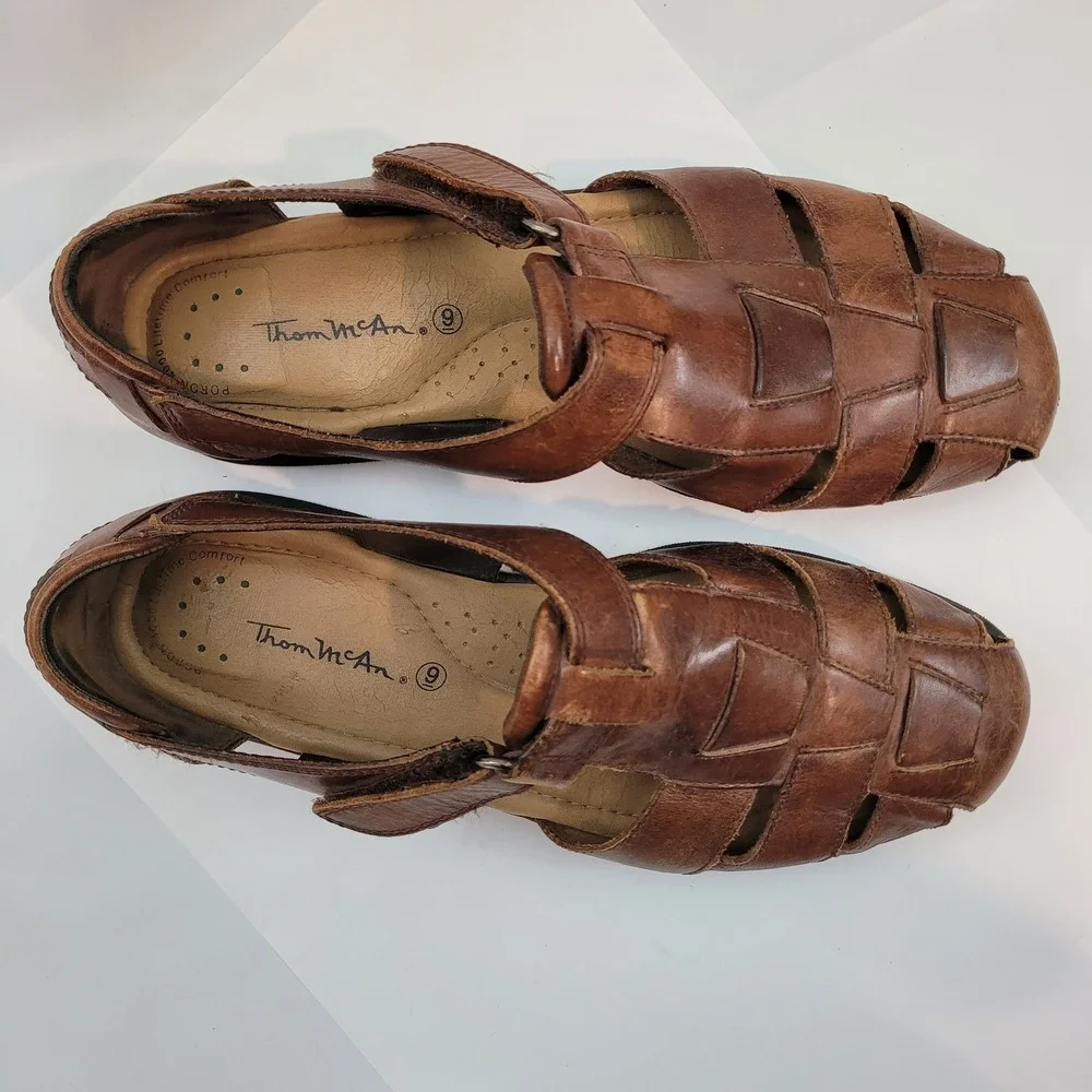 Thom McAn Fisherman Sandals Mens Brown Leather Woven Hook Loop Comfort 9